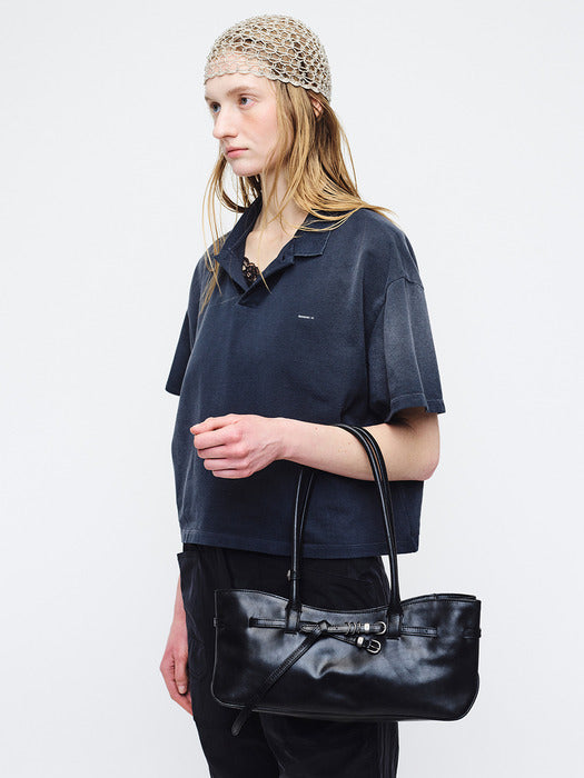 Margesherwood Grandma Used Shoulder Bag black pull-up