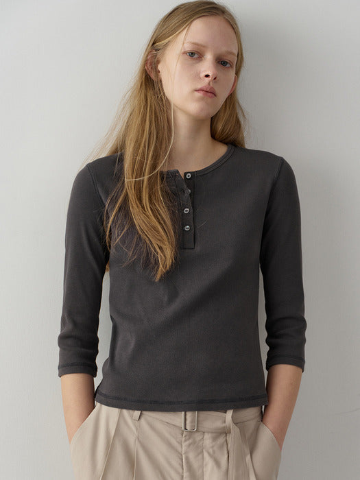 Facade Pattern Henley Neck Rib Mid-sleeve T-shirt