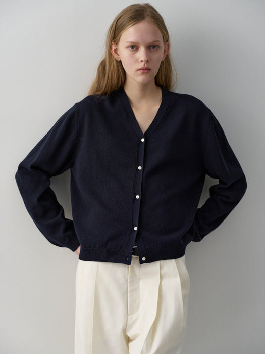 [facade pattern] Paper V-neck Cardigan_navy