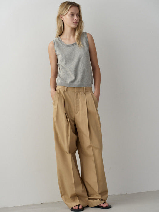 Facade Pattern Cotton Two-Tuck Wide Pants almond beige
