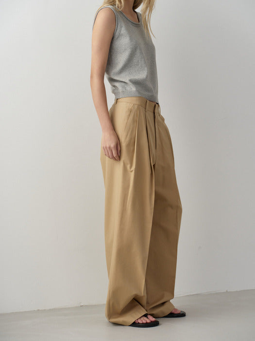 Facade Pattern Cotton Two-Tuck Wide Pants almond beige