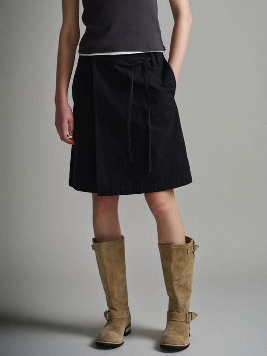 Facade Pattern Vintage Belted Mini Skirt black