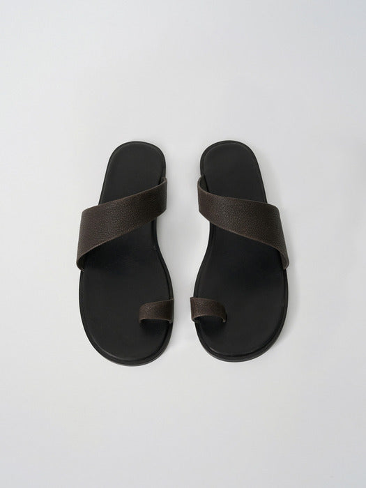 Moia tilt flip-flops (soil brown)