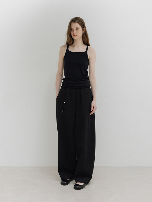 Moia plain sleeveless (black)