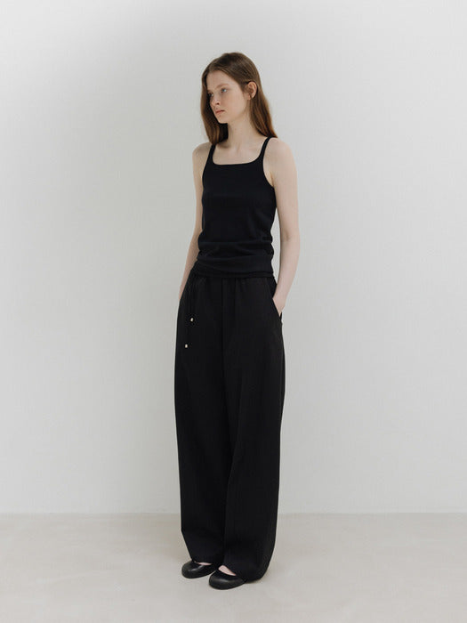 Moia plain sleeveless (black)
