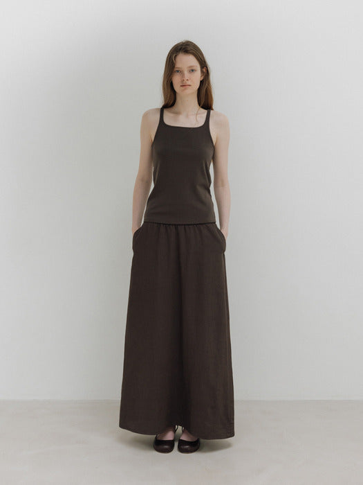 Moia plain sleeveless (soil brown)