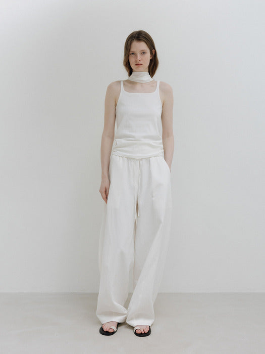 Moia plain sleeveless (white)