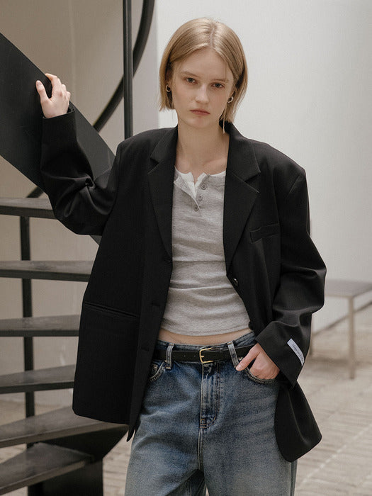 Tillidie Classic notched single jacket Black