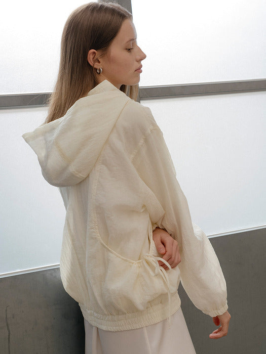 Tillidie Sheer hooded wind breaker Ivory