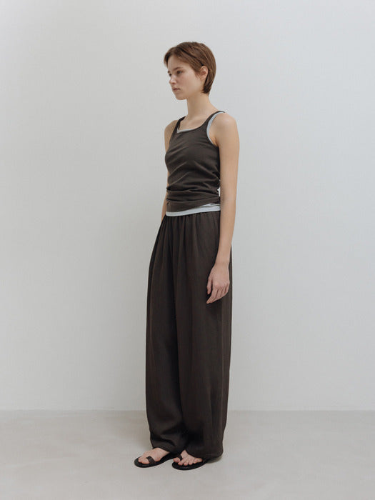 Moia relaxed shirring pants (soil brown)