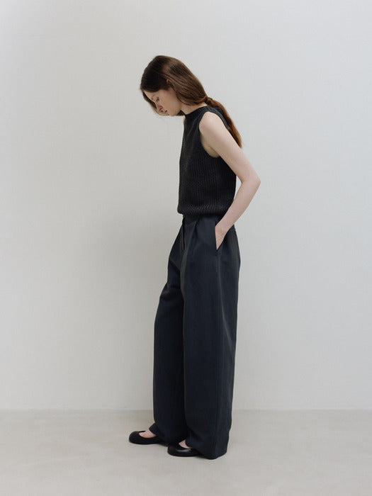 Moia one tuck wide pants (dusty navy)