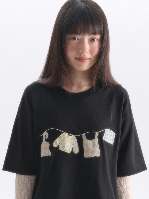 [ambler] A Clothes Line Applique T-Shirts AS1310 (Black)