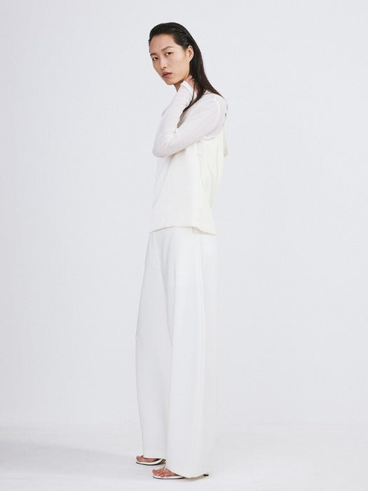 Recto Curved Legs Crepe Pants (Off White)