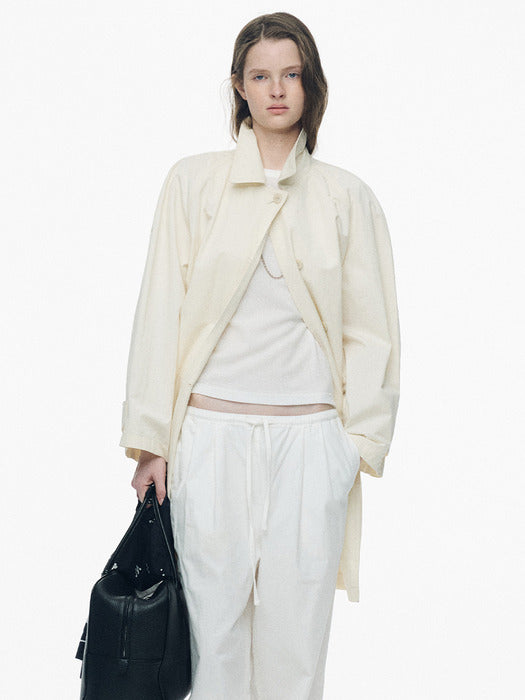 Nothing Written Light balmacaan trench (Off white)