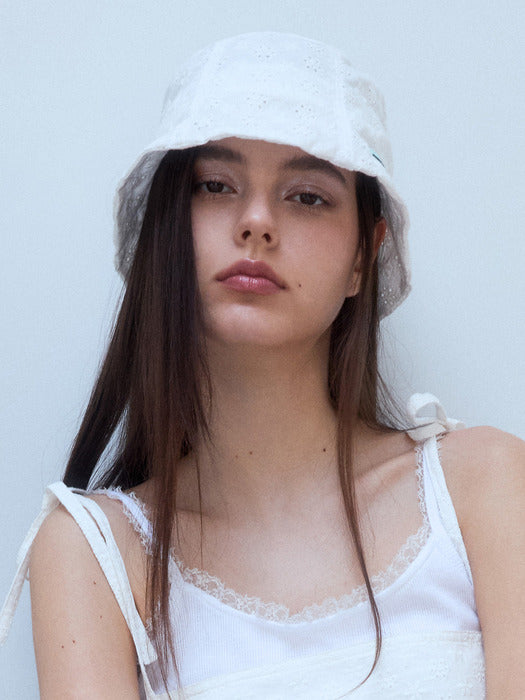 Instantfunk Flower Bucket Hat - White