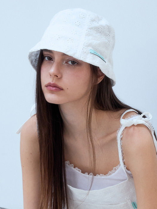 Instantfunk Flower Bucket Hat - White
