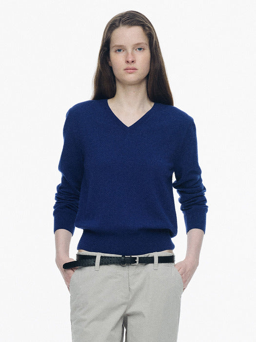 Nothing Written Minty v-neck pullover (Deep navy)