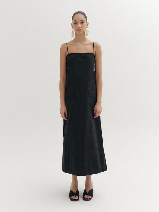 Eenk Pleats Apron Dress - Black