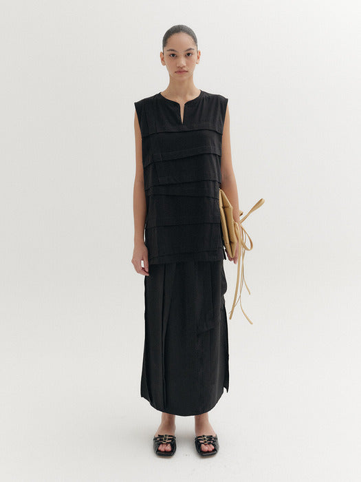 Eenk Panel Detail Skirt - Black