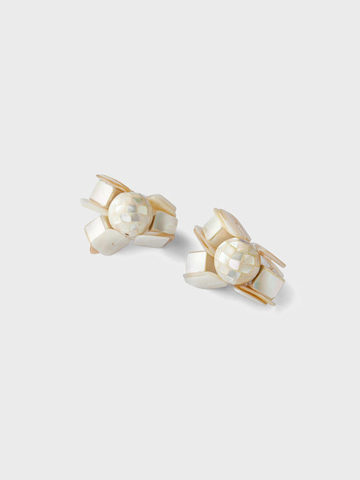 Eenk Puff Earrings - Ivory