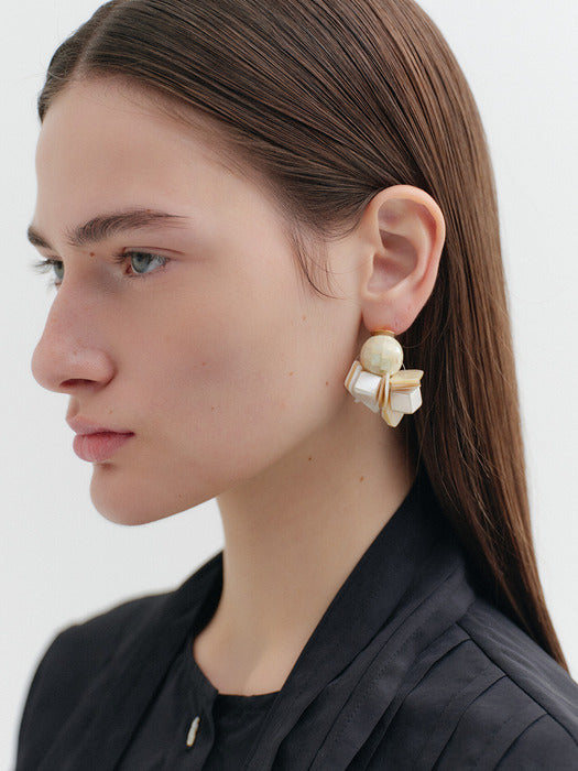 Eenk Puff Earrings - Ivory