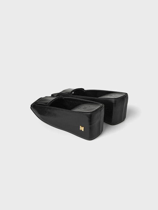 Eenk Folded Wedge Heel - Black