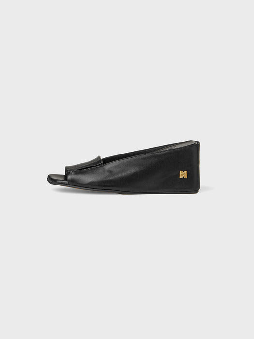 Eenk Folded Wedge Heel - Black