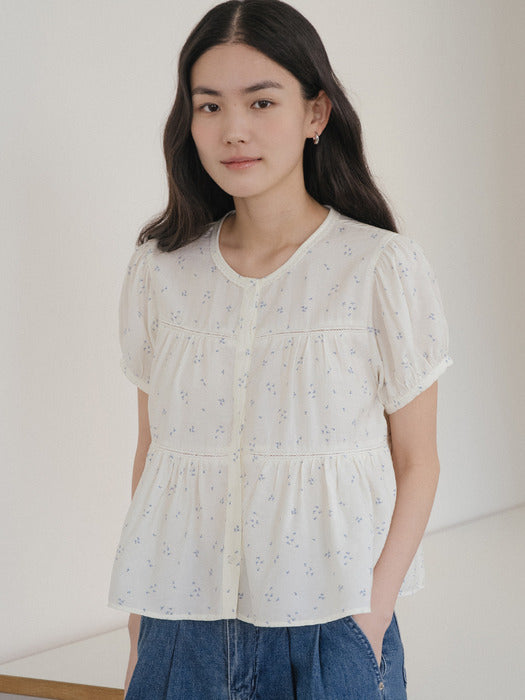 Tillidie Flower shirring blouse Cream