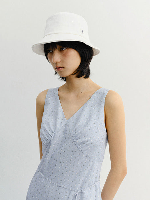 Dunst Adventure Bucket Hat White
