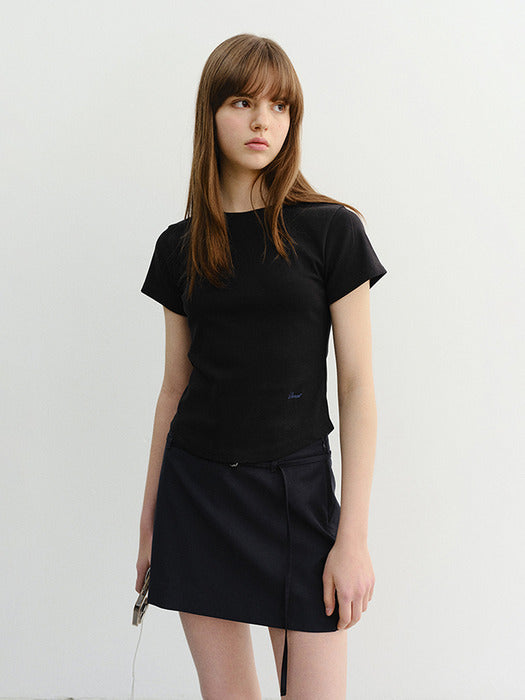 Dunst Curved Hem Slim Top Black