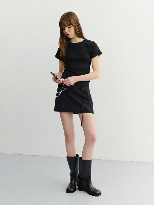 Dunst Curved Hem Slim Top Black