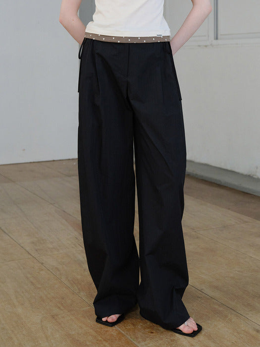 Raive Side Tuck Detail Pants