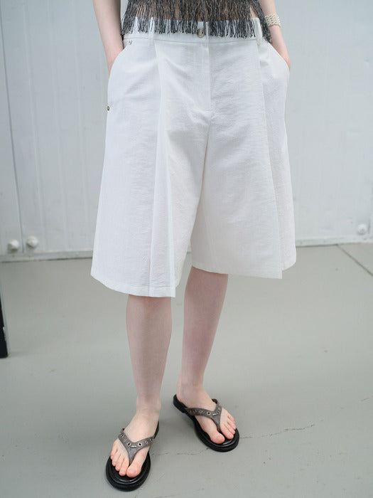 Raive Tuck Wide Half Pants