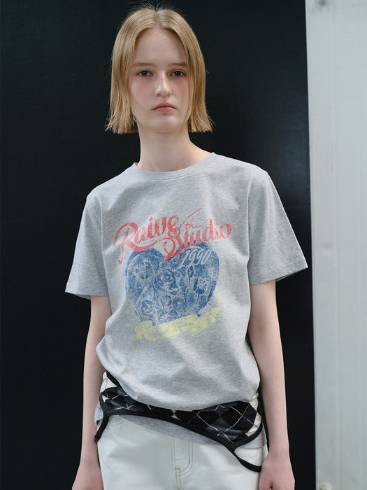 Raive Heart Rose Blur Graphic T-shirts
