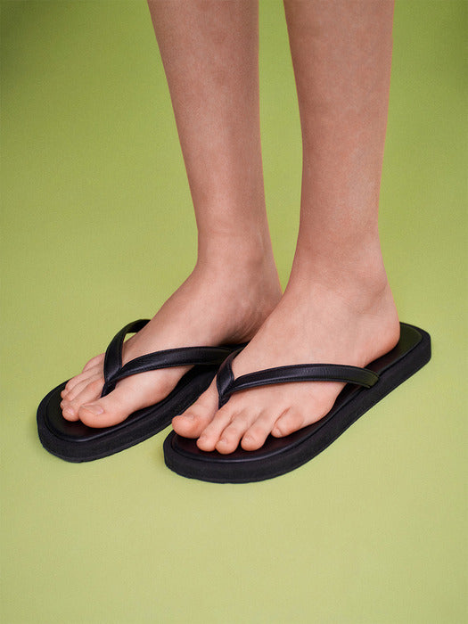 Facade Pattern Light Flip Flops black