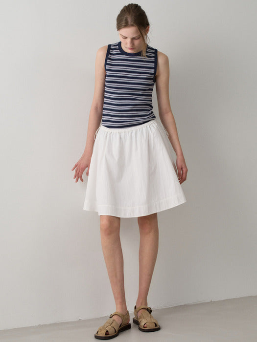 Facade Pattern Breeze Gather Mini Skirt off white
