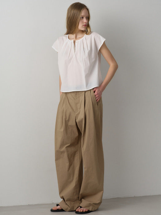 Facade Pattern Vintage Cotton Two-Tuck Wide Pants almond beige
