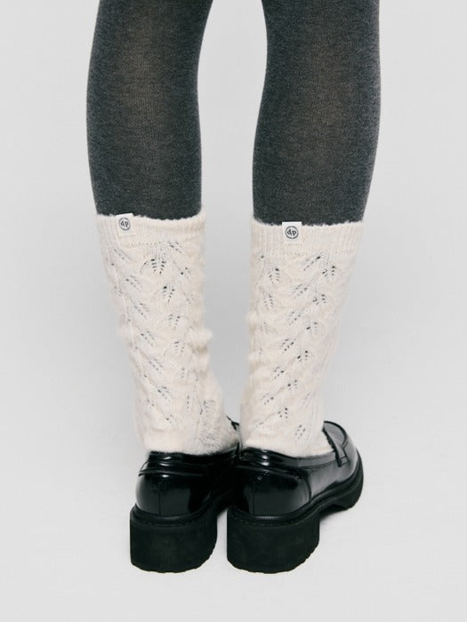 Wconcept_Depound cable pattern socks - cream
