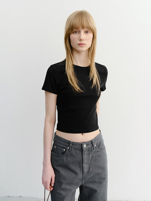 Dunst Cropped Slim Top Black