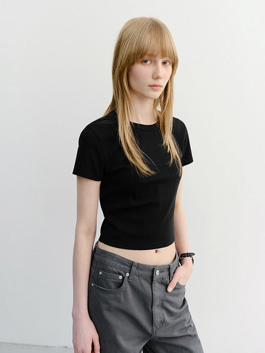 Dunst Cropped Slim Top Black
