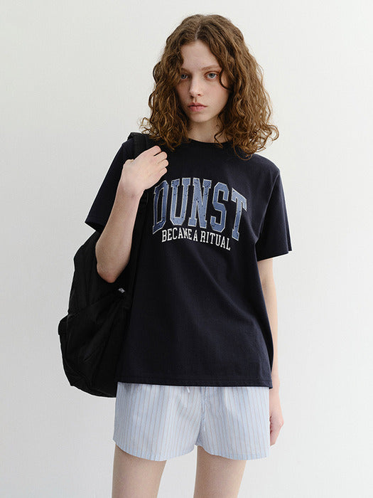 Dunst Unisex Vintage Arch Logo T-Shirt French Navy