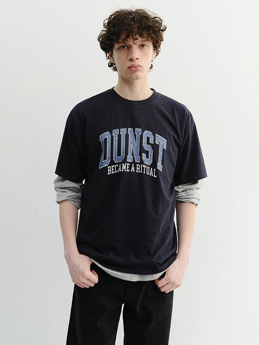 Dunst Unisex Vintage Arch Logo T-Shirt French Navy