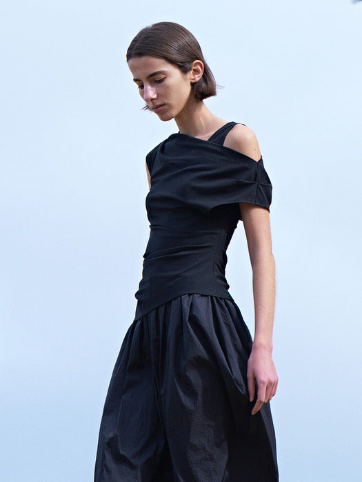 Loeuvre Asymmetric Off-Shoulder Top & Sleeveless Dress
