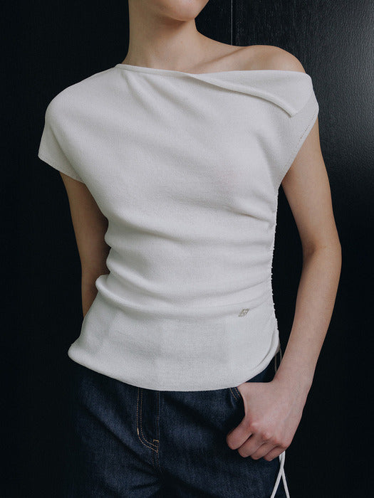 Loeuvre Asymmetric Off-Shoulder Knit Top