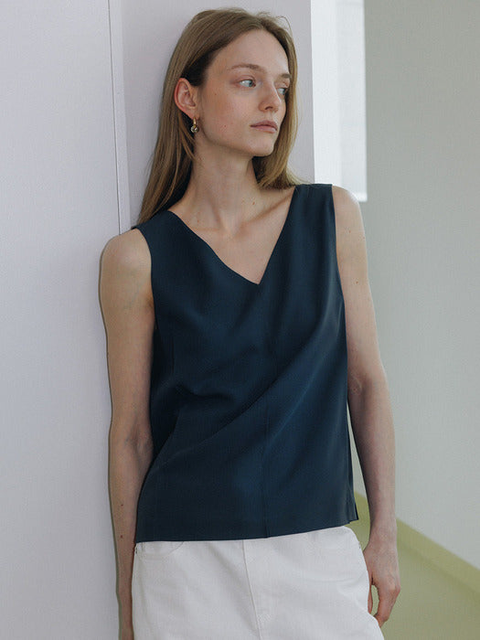 Loeuvre Cowl-Back Sleeveless Blouse