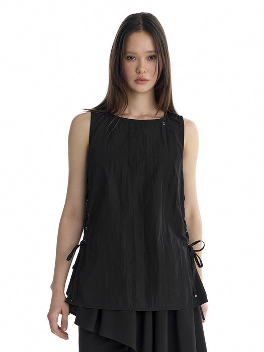 Wconcept_Treemingbird Lace-Up Side Sleeveless Top [ Black ]