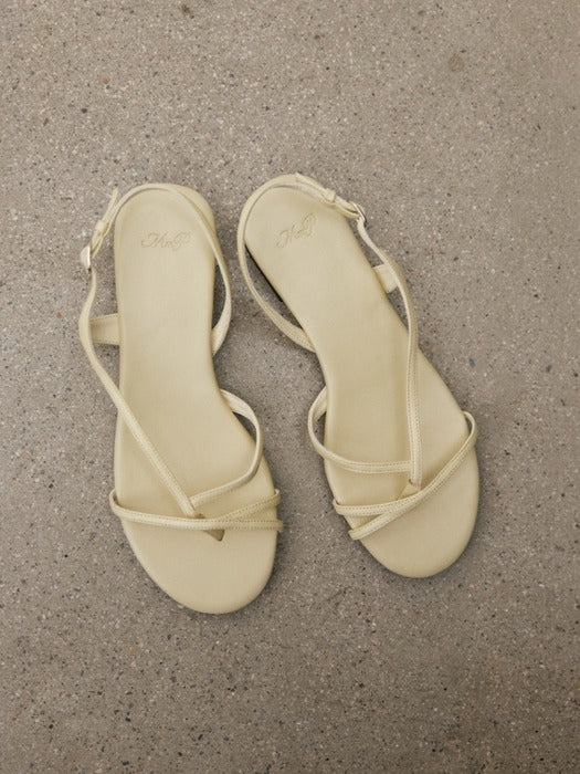 Mango Maniplease Poin Strap Sandle Cream Egg