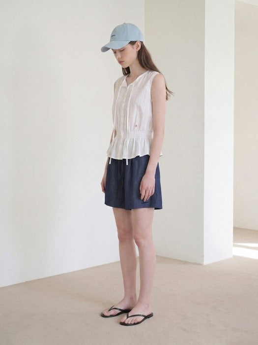 Wconcept_Depound lace trim sleeveless blouse - white