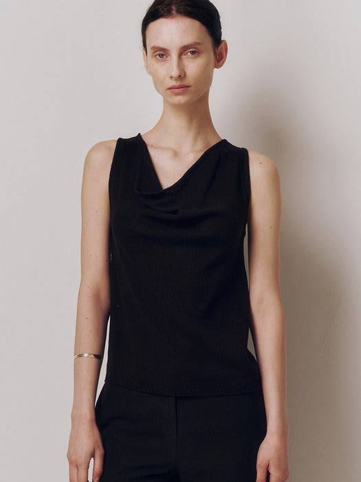 Kindersalmon Sorie Cowlneck Top Black