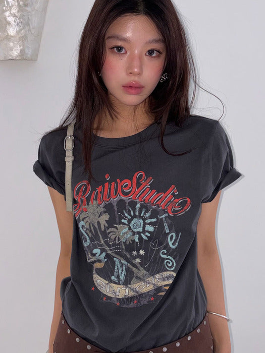 Raive Sunset Graphic T-shirts